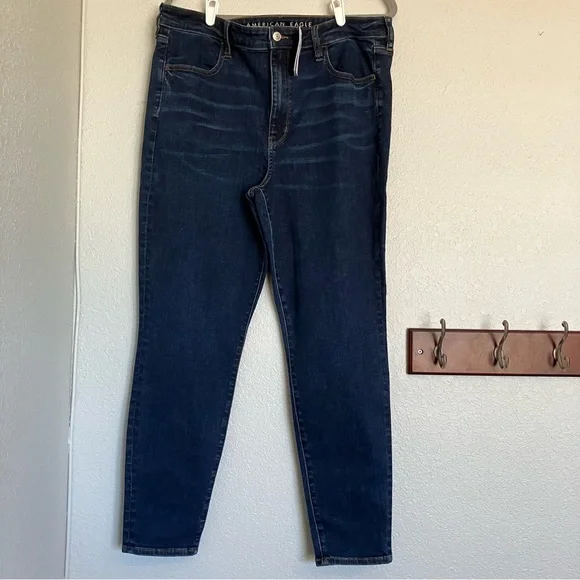 American Eagle women sz 18 NWT super high rise jegging next level stretch jeans - Picture 2 of 4